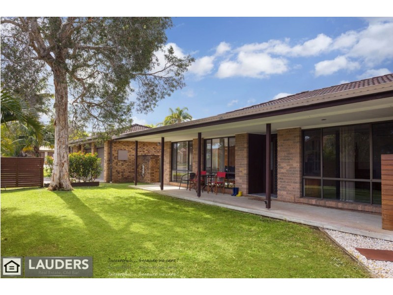 64 Waterman Street, Old Bar NSW 2430