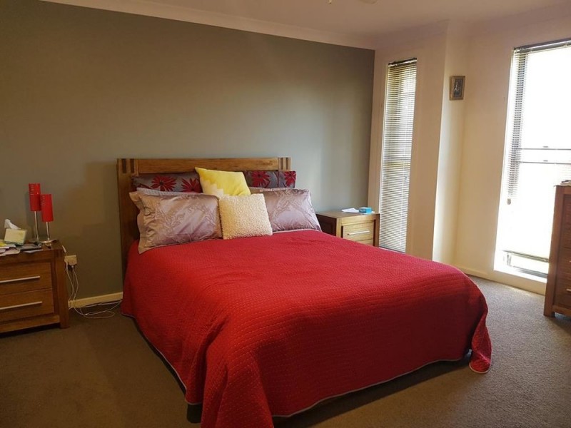 20 Medowie Road, Old Bar NSW 2430