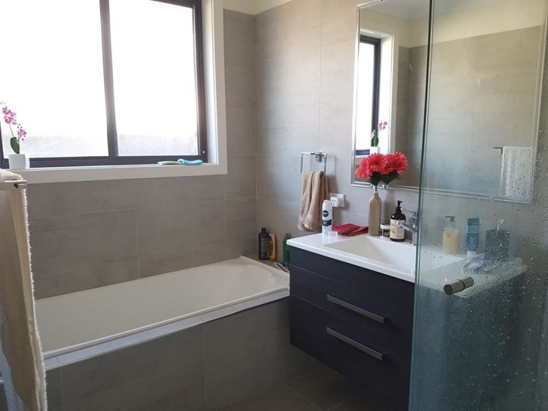 20 Medowie Road, Old Bar NSW 2430