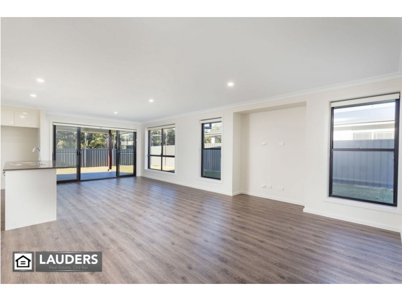 15 Howard Street, Wallabi Point NSW 2430