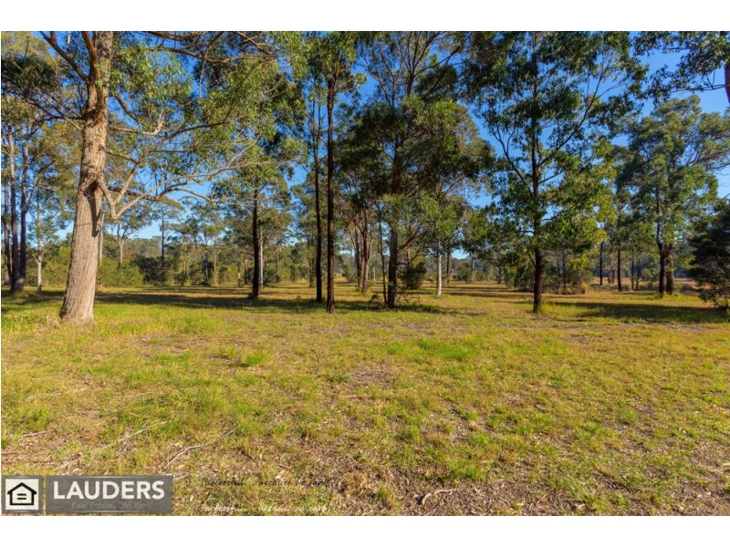 604 Old Bar Road, Old Bar NSW 2430