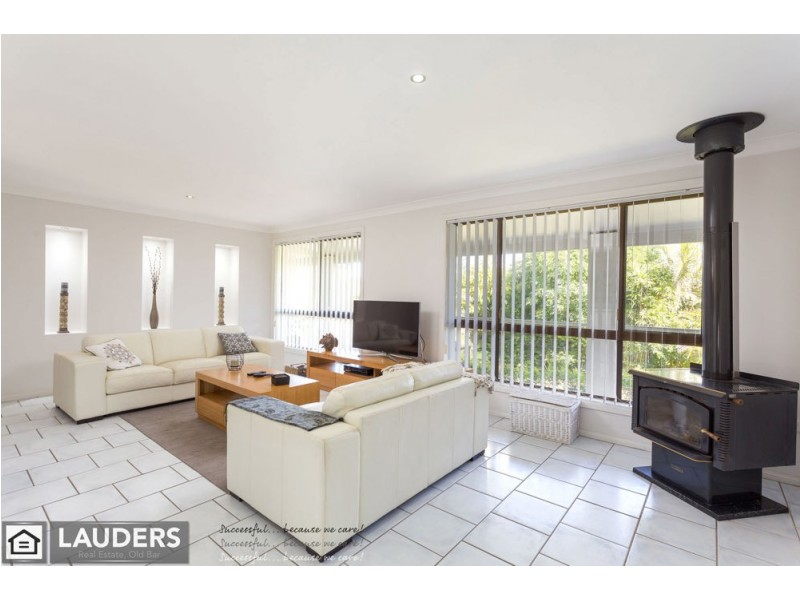 2 Shelly Close, Wallabi Point NSW 2430