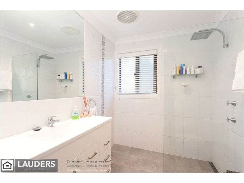 2 Shelly Close, Wallabi Point NSW 2430