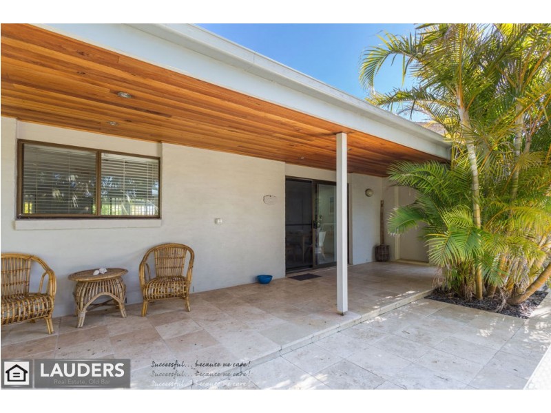 2 Shelly Close, Wallabi Point NSW 2430