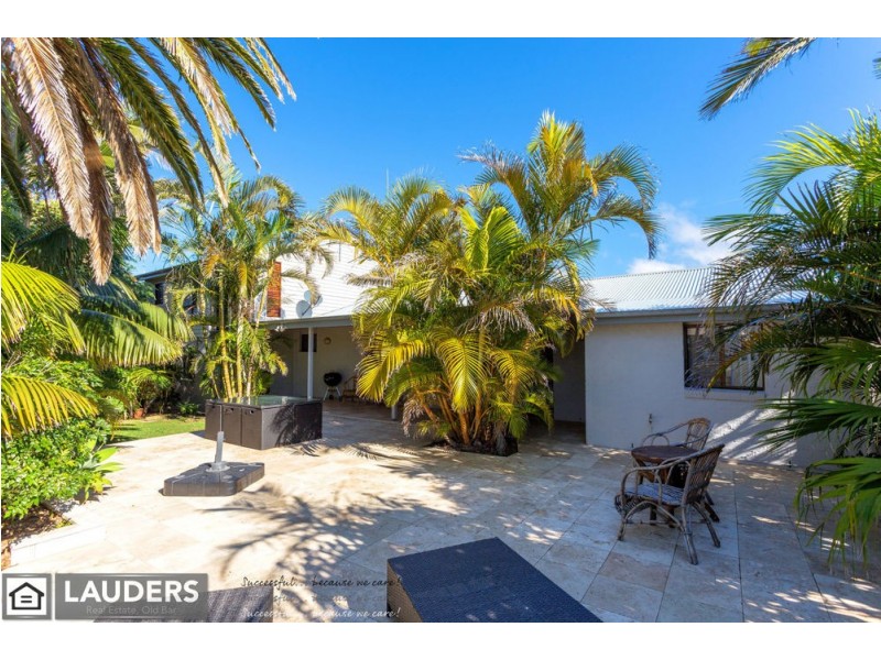 2 Shelly Close, Wallabi Point NSW 2430