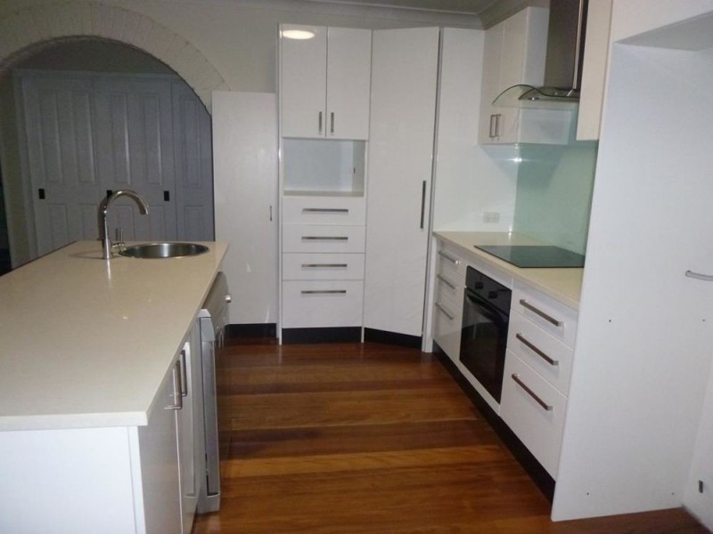 69 Old Bar Road, Old Bar NSW 2430