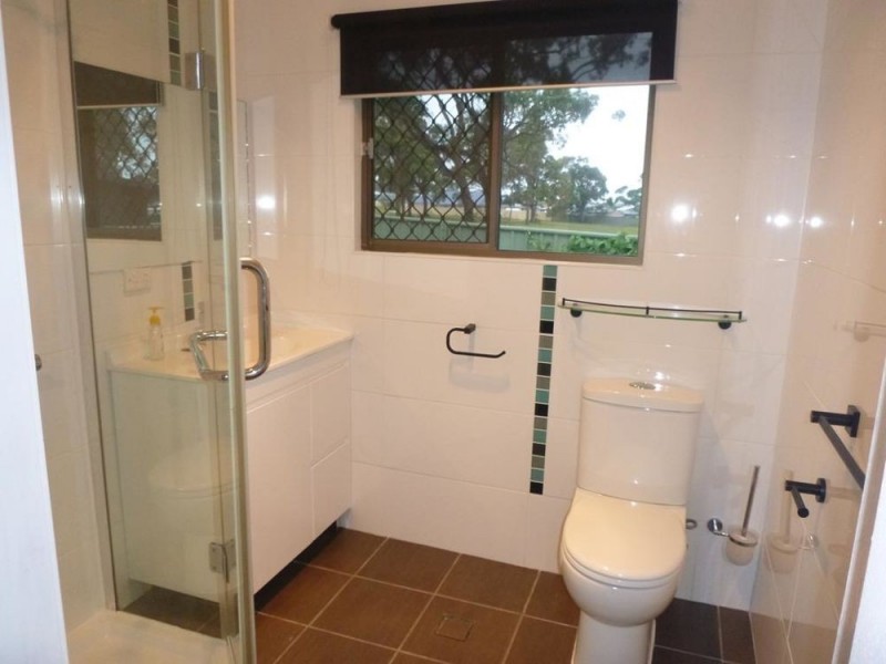 69 Old Bar Road, Old Bar NSW 2430