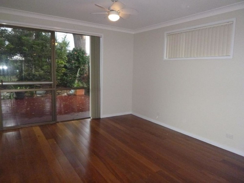 69 Old Bar Road, Old Bar NSW 2430