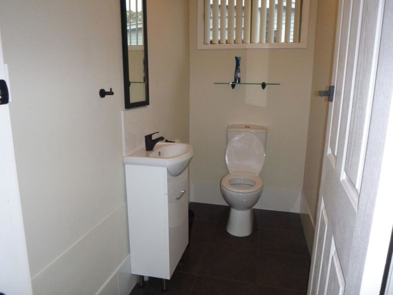 69 Old Bar Road, Old Bar NSW 2430
