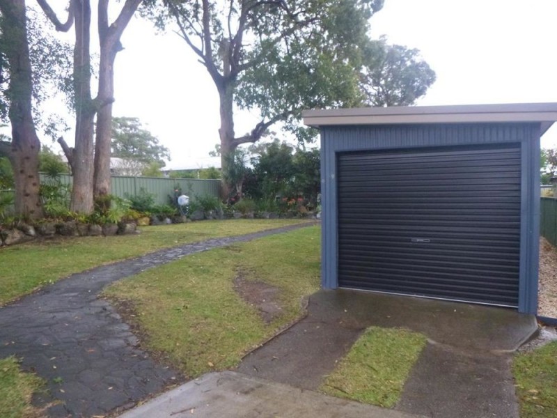 69 Old Bar Road, Old Bar NSW 2430