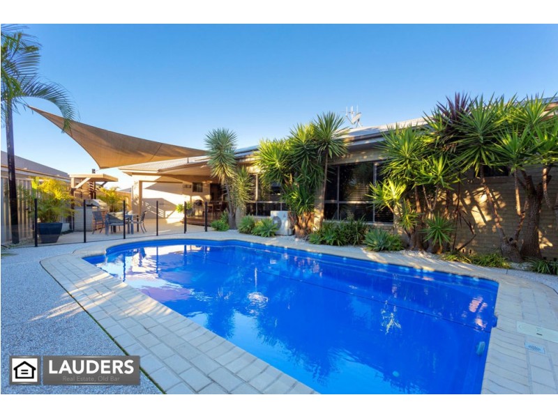 38 Bluehaven Drive, Old Bar NSW 2430