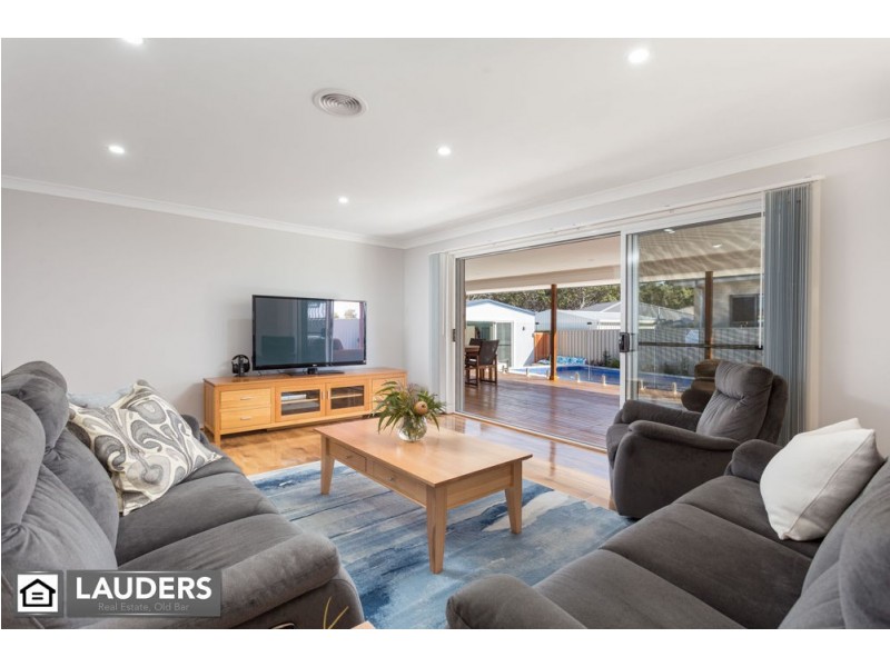 40 Bluehaven Drive, Old Bar NSW 2430