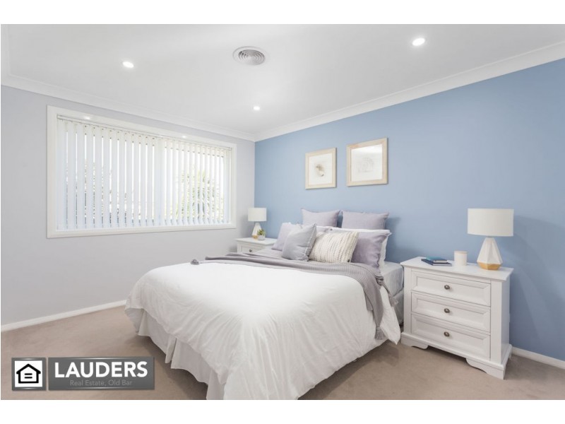 40 Bluehaven Drive, Old Bar NSW 2430