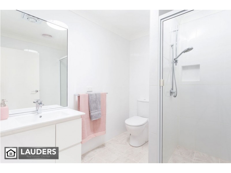 40 Bluehaven Drive, Old Bar NSW 2430