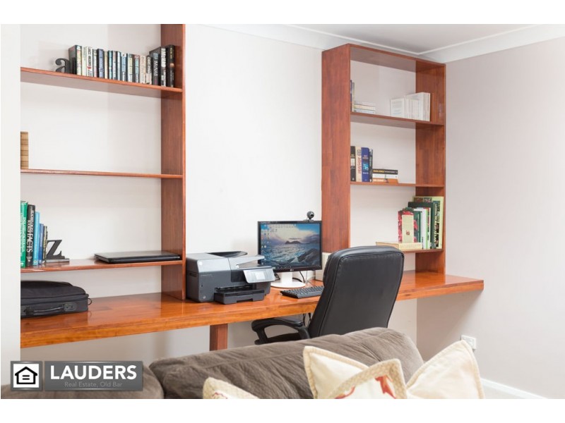 40 Bluehaven Drive, Old Bar NSW 2430