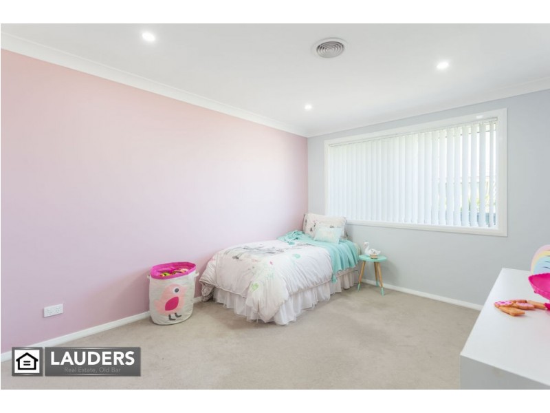 40 Bluehaven Drive, Old Bar NSW 2430