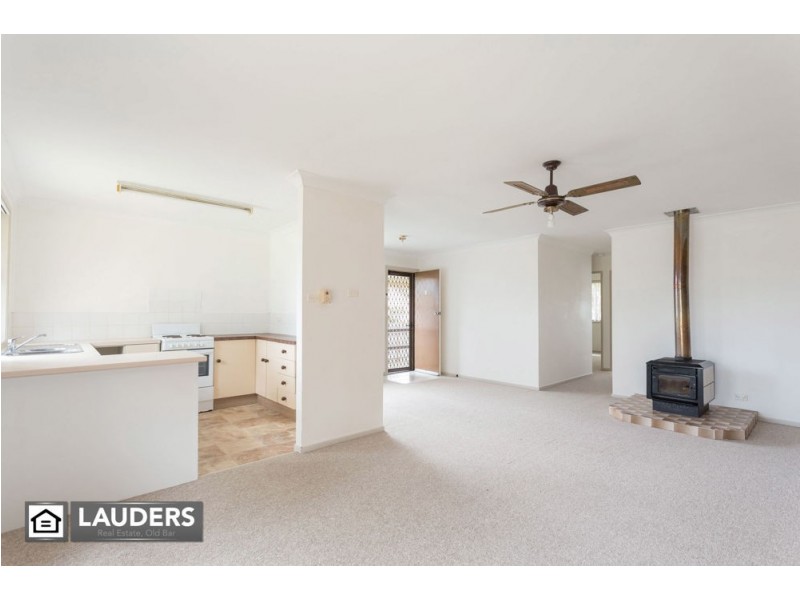 4/4 Belle Villa Parade, Old Bar NSW 2430