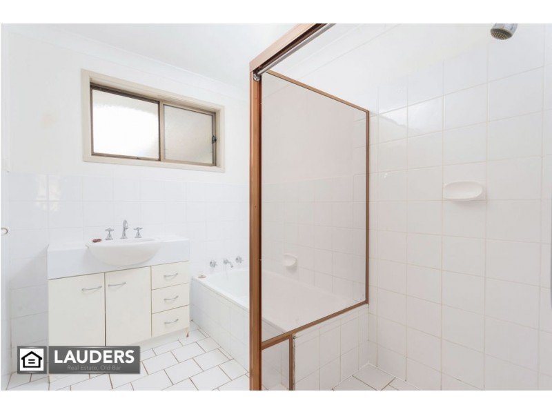 4/4 Belle Villa Parade, Old Bar NSW 2430