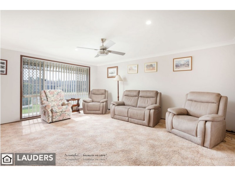 13 Casuarina Close, Old Bar NSW 2430