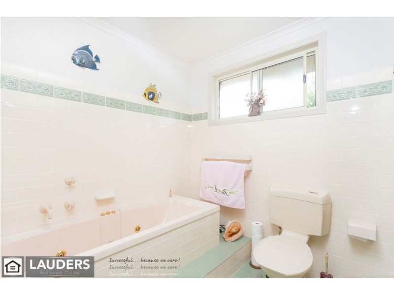 19 Cross Street, Old Bar NSW 2430