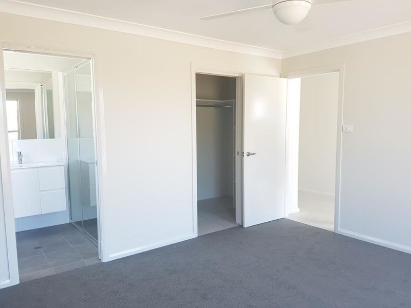 19 Albatross Way, Old Bar NSW 2430