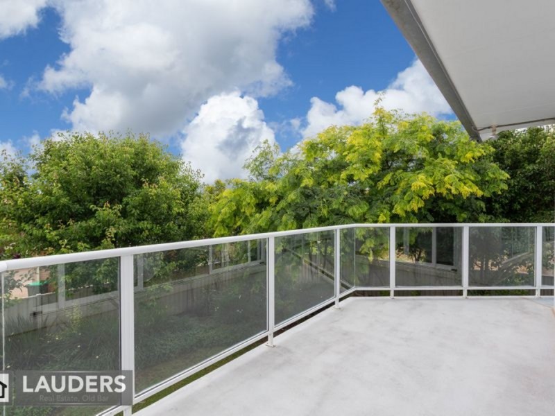 11 Laurina Close, Old Bar NSW 2430