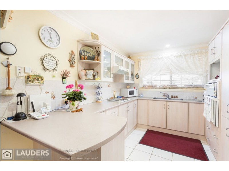 1/1 Carrabeen Drive, Old Bar NSW 2430