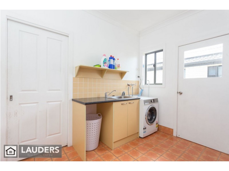 12 Rosier Place, Old Bar NSW 2430