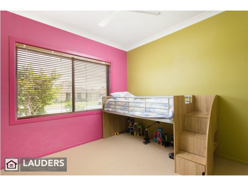 12 Rosier Place, Old Bar NSW 2430