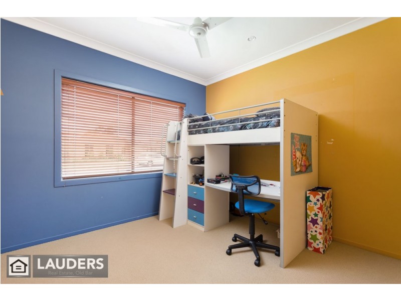 12 Rosier Place, Old Bar NSW 2430