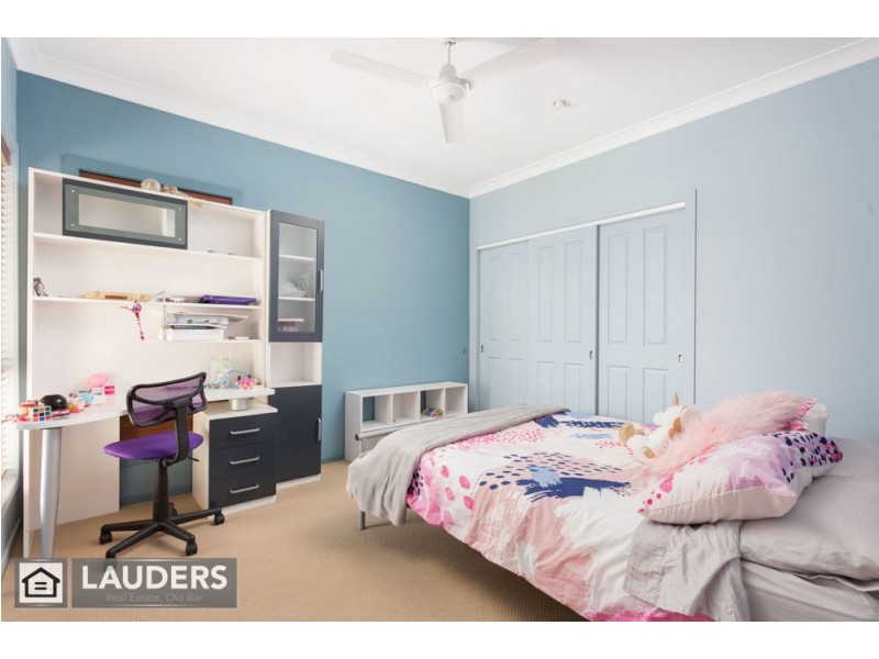 12 Rosier Place, Old Bar NSW 2430