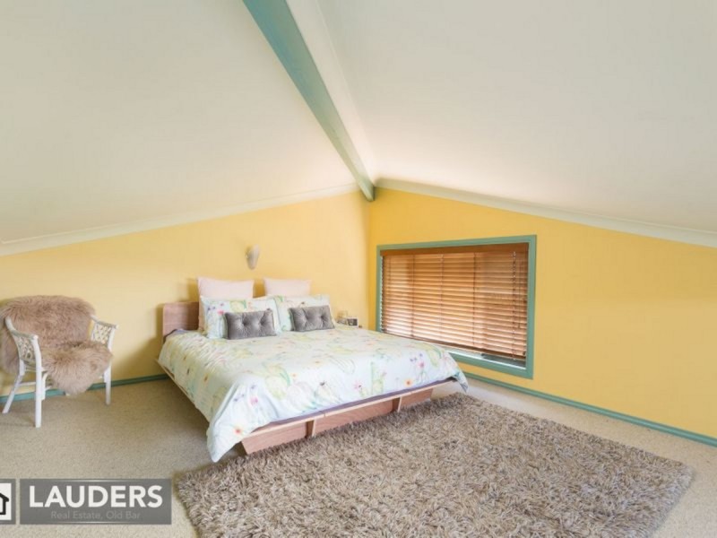 15 Spinnaker Cove, Wallabi Point NSW 2430