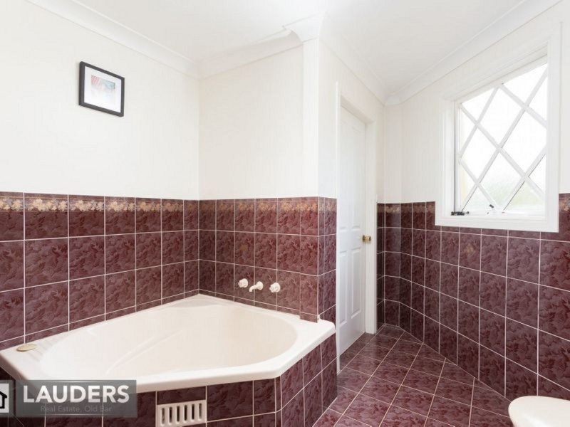 15 Spinnaker Cove, Wallabi Point NSW 2430