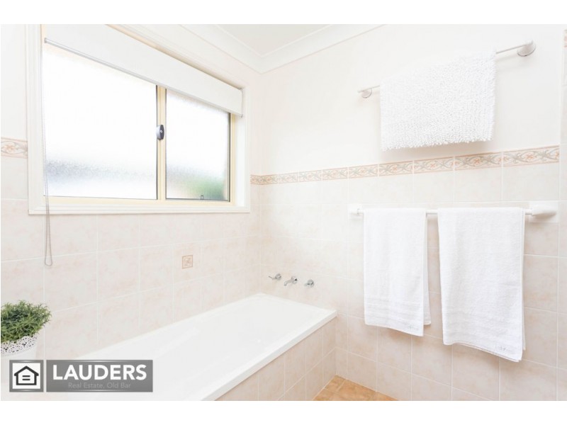 45 Clerke Street, Old Bar NSW 2430