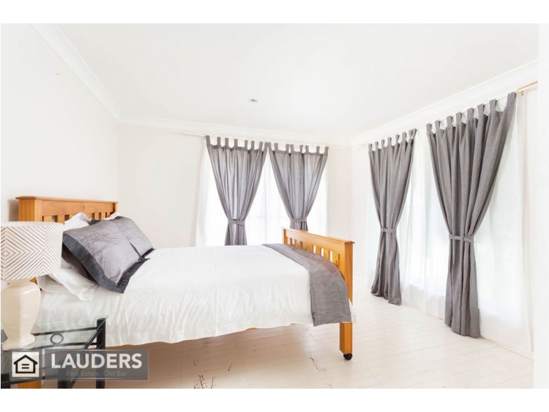 5 Rose Street, Old Bar NSW 2430