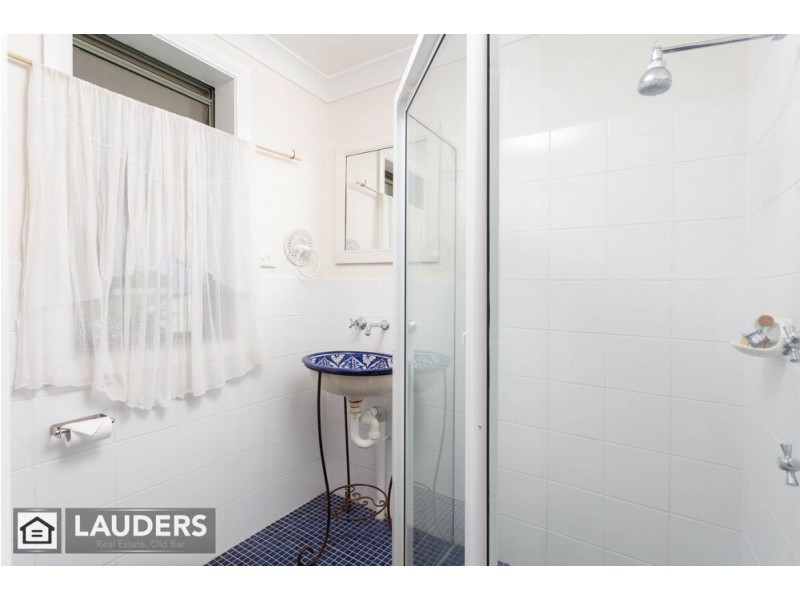 5 Rose Street, Old Bar NSW 2430