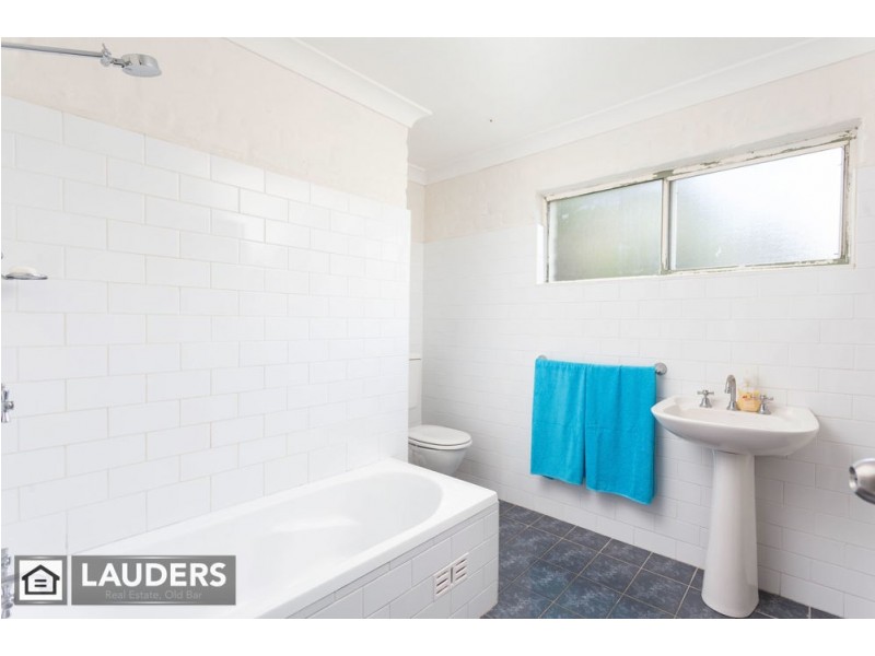 5 Rose Street, Old Bar NSW 2430