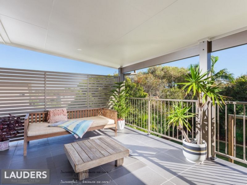 15 Smith Street, Old Bar NSW 2430