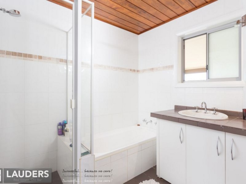 15 Smith Street, Old Bar NSW 2430