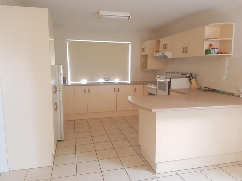 2/22 Sheppard Street, Old Bar NSW 2430