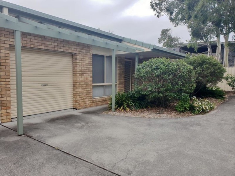 4/13 Connell Street, Old Bar NSW 2430