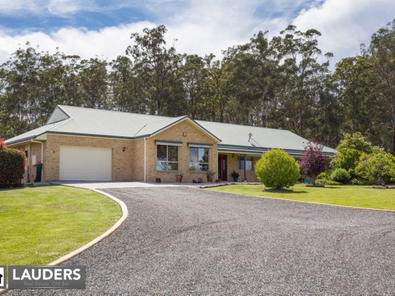 2 Arcadia Place, Taree NSW 2430