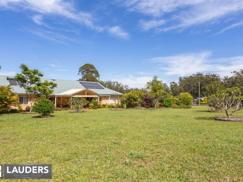 2 Arcadia Place, Taree NSW 2430