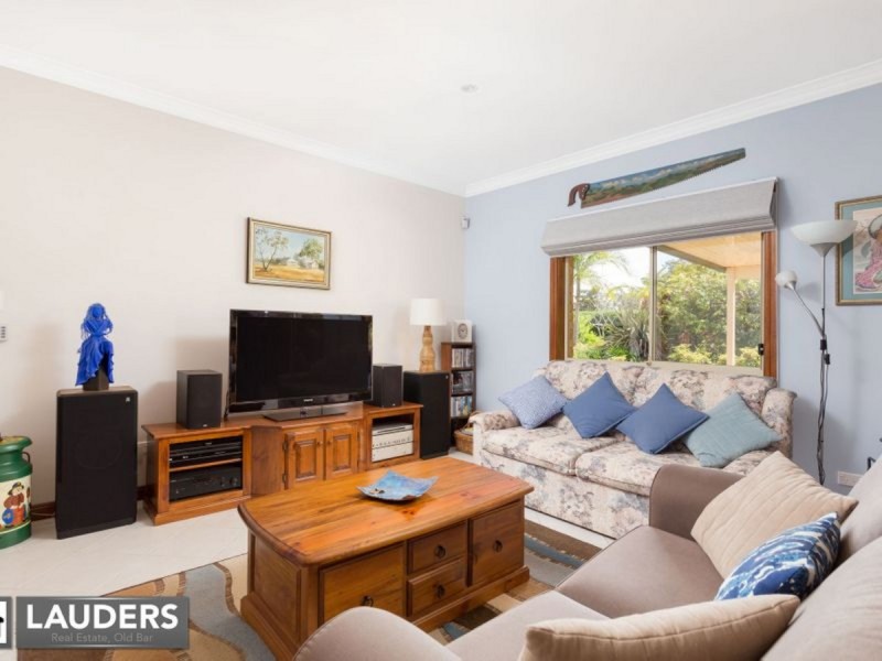 2 Arcadia Place, Taree NSW 2430