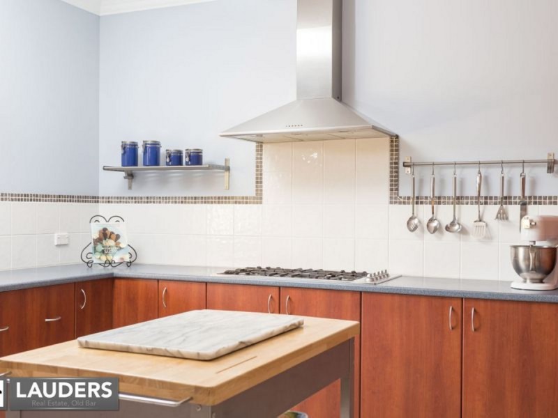 2 Arcadia Place, Taree NSW 2430