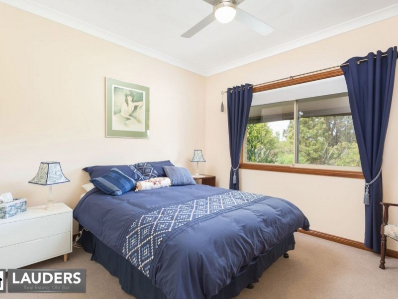 2 Arcadia Place, Taree NSW 2430