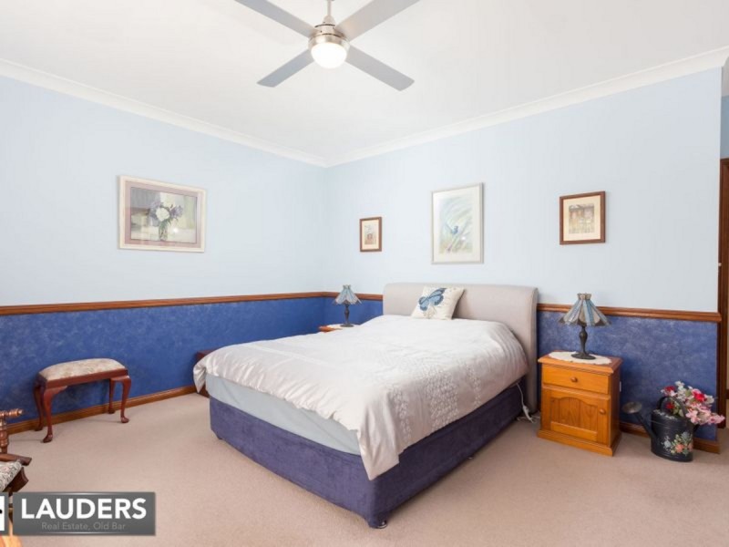 2 Arcadia Place, Taree NSW 2430