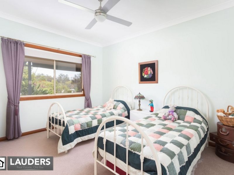 2 Arcadia Place, Taree NSW 2430