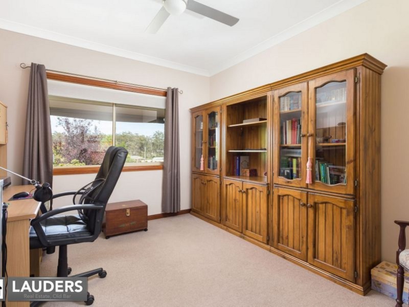 2 Arcadia Place, Taree NSW 2430