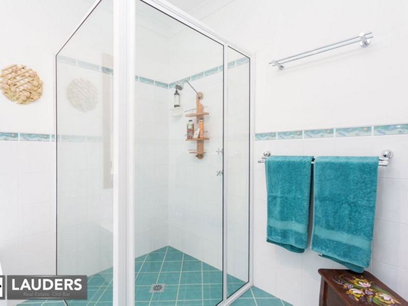 2 Arcadia Place, Taree NSW 2430